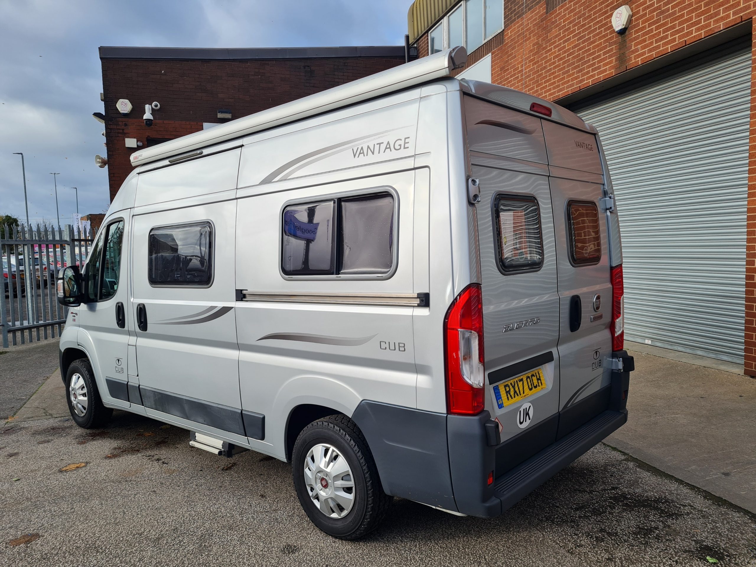 Vantage CUB - Vantage Motorhomes